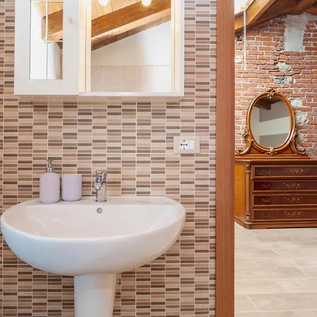 Viverone - La Borgata X12 * Alice Castello