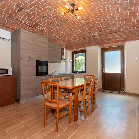 Viverone - La Borgata X12 Holiday home Castello (Varese)