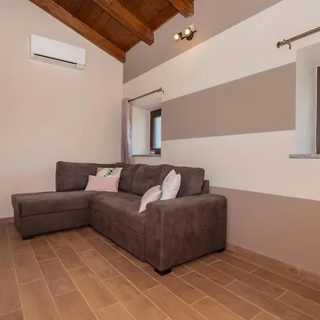 Holiday home Viverone - La Borgata X12