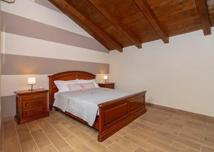 Viverone - La Borgata X12 Casa vacanze