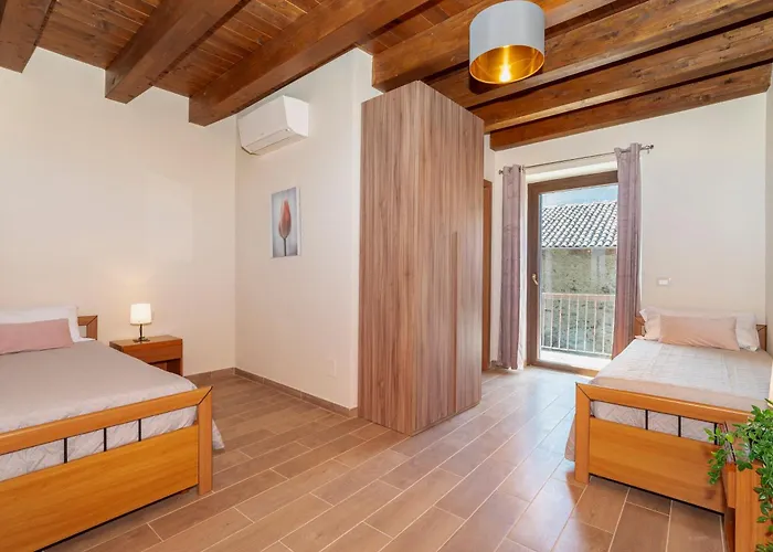 Casa vacanze Viverone - La Borgata X12